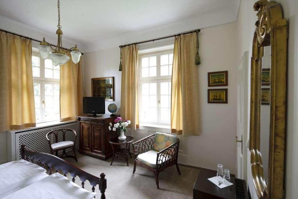 Hotel Park Villa Heilbronn Rum bild