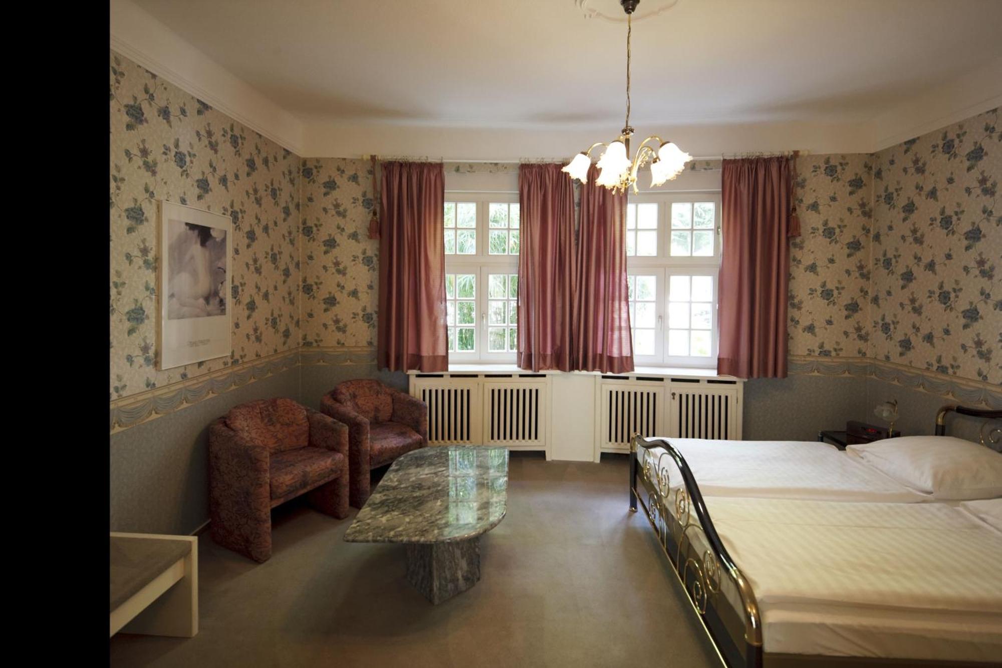 Hotel Park Villa Heilbronn Exteriör bild